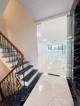 Bán tòa nhà 8 tầng phố Hàm Nghi - Nguyễn Cơ Thạch 106m2, có 2 mặt tiền 6m